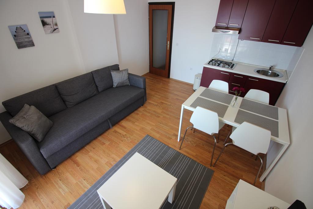 Apartments Nikola Нови-Винодолски Экстерьер фото