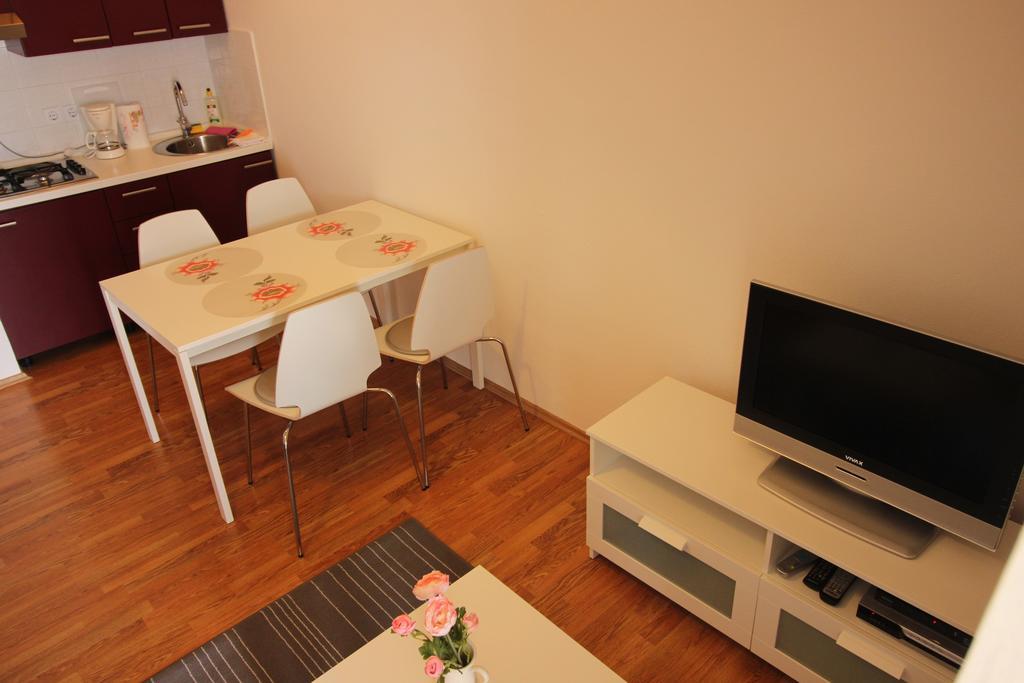 Apartments Nikola Нови-Винодолски Экстерьер фото