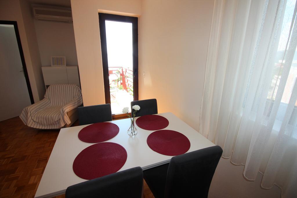 Apartments Nikola Нови-Винодолски Экстерьер фото