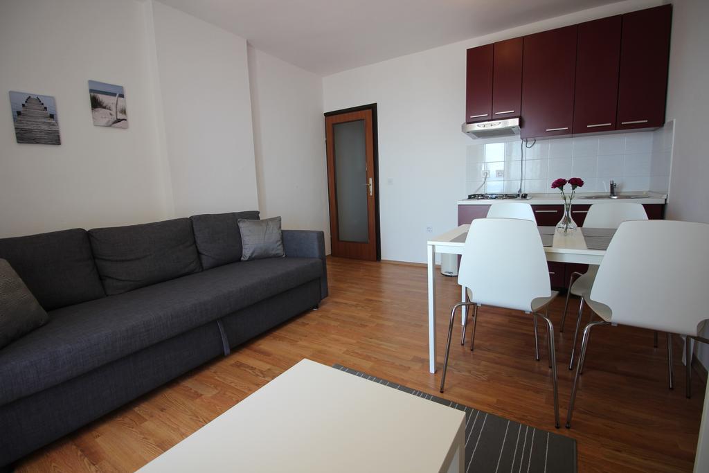 Apartments Nikola Нови-Винодолски Экстерьер фото