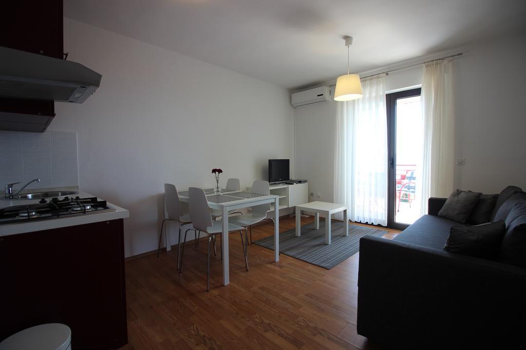 Apartments Nikola Нови-Винодолски Экстерьер фото
