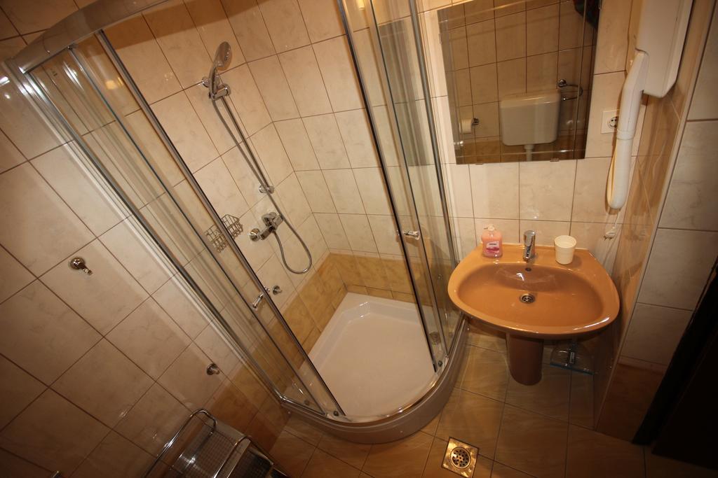 Apartments Nikola Нови-Винодолски Экстерьер фото
