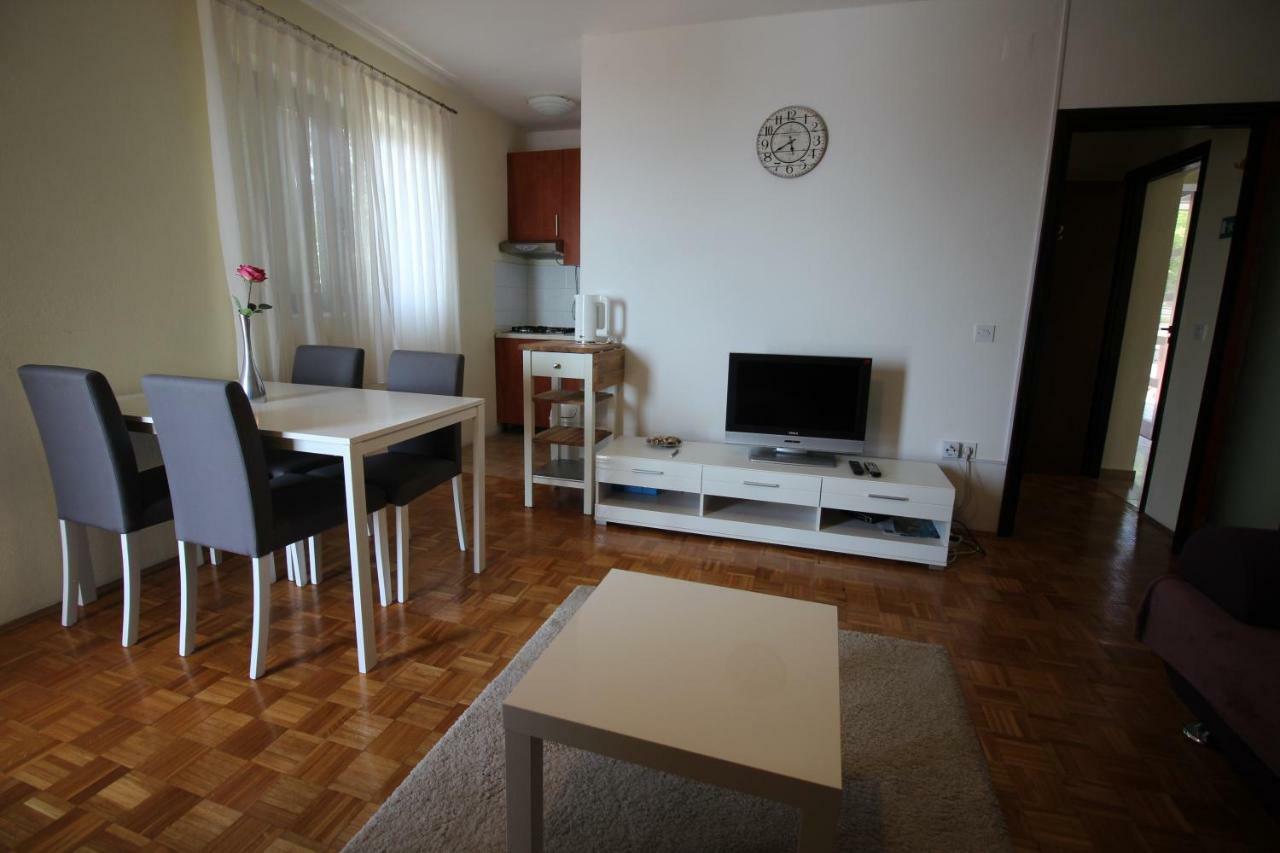 Apartments Nikola Нови-Винодолски Экстерьер фото